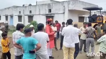 गढ़ी: गढ़ी में बाइपास निर्माण को लेकर ग्रामीणों में आक्रोश, ठेकेदार पर लगाए पक्षपात के आरोप