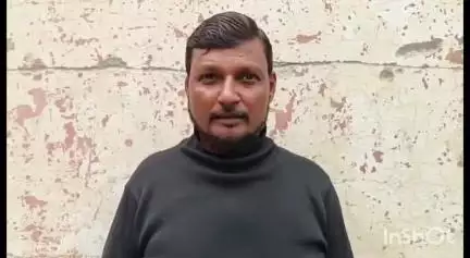 प्रतापगढ़: रूपापुर गांव के युवक ने बेल्हा देवी ऑटोमोबाइल शोरूम के स्वामी पर गंभीर आरोप लगाया, की शिकायत