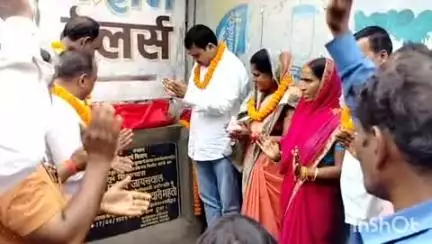 मांडू: मांडू विधानसभा: विधायक तिवारी महतो ने मंझला चुम्बा पंचायत में सड़क निर्माण कार्य का किया शिलान्यास