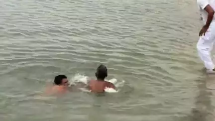 सांचोर: सांचौर को जिला बनाने की मांग को लेकर नहर में कूदे 3 बुजुर्ग, SDRF की टीम को बचाने में धक्का मारा