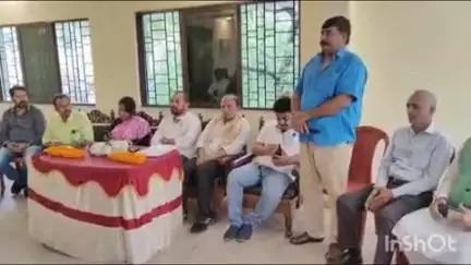 घाटशिला: घाटशिला के एक होटल में कांग्रेस पार्टी के संगठन सृजन अभियान के तहत 6 प्रखंड व 14 मंडल अध्यक्षों को मिला नियुक्ति पत्र