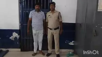 दुर्ग: पुलिस ने दुर्ग बस स्टैंड से अवैध रूप से गैस भरने और बड़ी मात्रा में गैस सिलेंडर रखने वाले आरोपी को किया गिरफ्तार