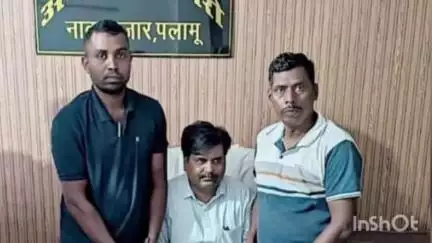 नवा बाज़ार: एसीबी टीम ने नावा बाजार के अंचलाधिकारी शैलेश कुमार को ₹30,000 घूस लेते रंगे हाथों पकड़ा