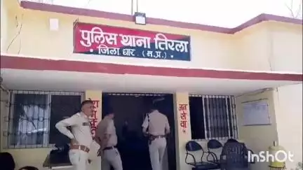 धार: तिरला पुलिस की दबिश, अवैध कच्ची महुआ शराब के ठिकाने पर छापा, आरोपी गिरफ्तार