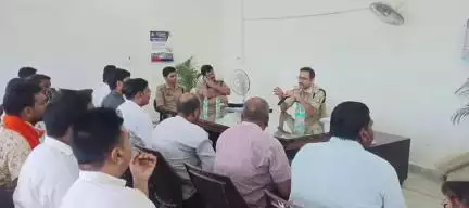 पिंड्रा: गोमती जोन पुलिस कार्यालय पर व्यापारियों की संगोष्ठी, व्यापारियों ने DCP से की शिकायत