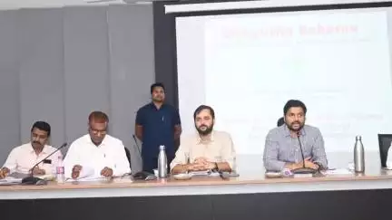 అసిఫాబాద్: చేయూత పింఛన్ లబ్ధి పొందే ప్రతి ఒక్కరిపై అధికారులు అవగాహన కలిగి ఉండాలి:జిల్లా కలెక్టర్ వెంకటేష్ దోత్రే