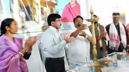 खूंटी: सभी प्रखंडो में "अबुआ आवास योजना" अंतर्गत लाभुकों का गृह प्रवेश एवं "आम उत्सव-सह-बागवानी मेला 2025" का आयोजन