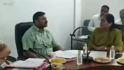 जबलपुर: रोगी कल्याण समिति की बैठक में जिला अस्पताल विक्टोरिया पहुंचे विधायक अभिलाष पांडे