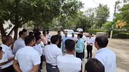 केकड़ी: केकड़ी में अधिवक्ताओं ने SDM पर अवैध अतिक्रमण का आरोप लगाया, आक्रोशित अधिवक्ताओं ने नारेबाजी कर SDM को घेरा