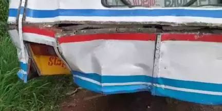 പത്തനാപുരം: വിളക്കുടിയിൽ KSRTC ബസുകൾ കൂട്ടിയിടിച്ച് അപകടം, നിരവധി യാത്രക്കാർക്കും ജീവനക്കാർക്കും പരിക്കേറ്റു