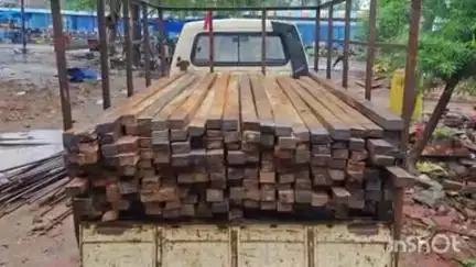 मनोहरपुर: वन विभाग की टीम ने सिलपट से लदा एक मालवाहक वाहन जब्त किया