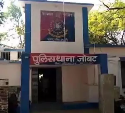 अलीराजपुर: आलीराजपुर के जोबट में लूट का पर्दाफाश, पुलिस ने दो बाल अपचारियों को गिरफ्तार कर मशरुका ज़ब्त किया