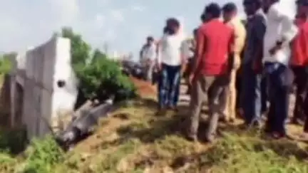 मोताळा: आडविहिर फाट्याजवळील वळणावर साक्षगंधासाठी आलेल्या पोलिसाचा दुचाकी अपघातात मृत्यू
