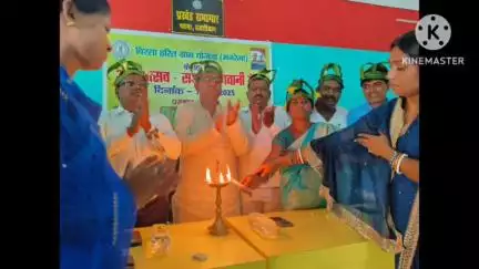 पदमा: बिरसा हरित ग्राम योजना (मनरेगा) के तहत आम उत्सव सह बागवानी मेला आयोजित