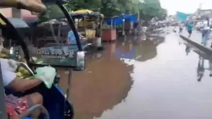 ময়না: পাঁশকুড়া রেলস্টেশন সংলগ্ন বাস স্ট্যান্ড সহ রাস্তার বেহাল অবস্থা, যাতায়াতের সমস্যার সম্মুখীন নিত্যযাত্রীরা #jansamasya