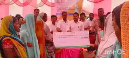 मेराल: मेराल प्रखंड के संगबरिया पंचायत में पीएम जनमन व धरती आबा जनजातीय ग्राम उत्कर्ष अभियान का आयोजन