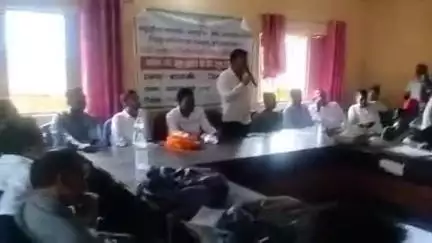 बरकागाँव: अंगों पंचायत भवन में मुखिया की अध्यक्षता में जनजातीय कार्य मंत्रालय के तहत शिविर का आयोजन किया गया