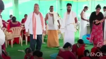వెంకటాపురం: మేడారం సమ్మక్క సారలమ్మ ఆలయ హుండీ లెక్కింపు