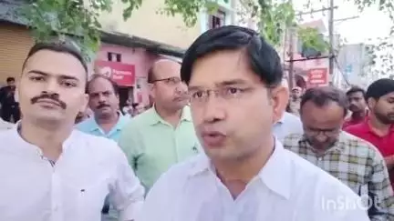 संभल: संभल में अतिक्रमण अभियान को लेकर बहजोई में मंदिर हटाने और NHAI की जगह पर कब्जे के बारे में जिलाधिकारी ने जानकारी दी