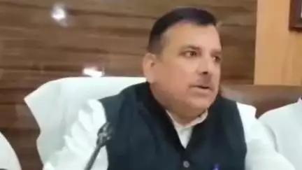 सर्किट हाउस में प्रेस वार्ता के दौरान राज्यसभा सांसद ने महाकुंभ के दौरान भगदड़ की घटना को लेकर सरकार पर साधा निशाना