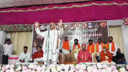 ಜೇವರ್ಗಿ: ತೀನ್ ಬಚ್ಚೇ ಹಿಂದೂ ಸಚ್ಚೆ, ಹಿಂದೂ ಜನಸಂಖ್ಯೆ ಕಡಿಮೆಯಾಗಲು ಬಿಡಬಾರದು: ಪಟ್ಟಣದಲ್ಲಿ ಹಿಂದೂ ಸಂಘಟಕ‌ ಪ್ರವೀಣ್‌ಬಾಯ್ ತೊಗಾಡಿಯಾ ಕರೆ