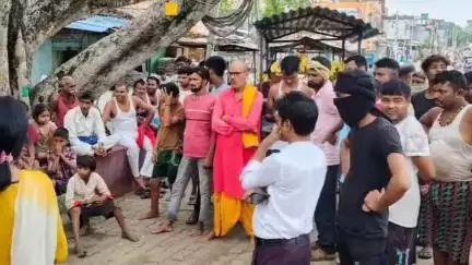 डेहरी: डेहरी में नुक्कड़ नाटक के माध्यम से श्रम संसाधन विभाग की योजनाओं का किया गया प्रचार