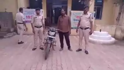 बलौदाबाज़ार: नगर में पिता पर प्राण घातक हमला करने वाले आरोपी पुत्र को किया गया गिरफ्तार