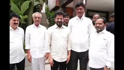 ఇల్లందు: సీఎం రేవంత్ రెడ్డిని కలిసిన ఇల్లెందు శాసనసభ్యులు కోరం కనకయ్య