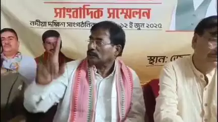রানাঘাট ২: রানাঘাট শিয়ালদহ শাখায় শুরু হতে চলেছে বাতানাকুল লোকাল ট্রেন, রানাঘাট স্টেশনে দেখা মিললো নতুন AC লোকাল ট্রেনের