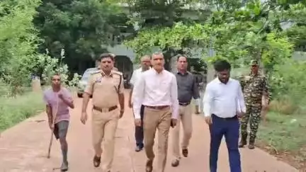 साजा: कलेक्टर, एसएसपी और राजनीतिक दलों के प्रतिनिधियों ने EVM वीवीपैट वेयरहाउस का त्रैमासिक किया निरीक्षण