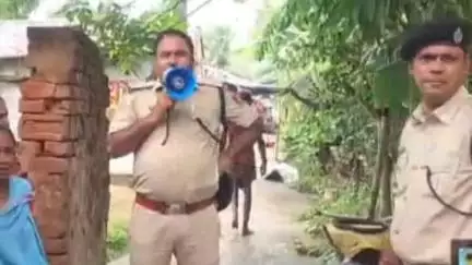 নলহাটি ১: নলহাটির আরপিএফ খালাসিপাড়া এবং সাহেব বাগানে রেলের জায়গায় অবৈধভাবে বসবাসকারীদের উচ্ছেদের নোটিশ