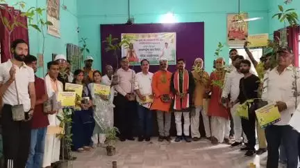 बस्ती: पर्यावरण जागरूकता माह के तहत प्रेस क्लब बस्ती में कार्यक्रम का आयोजन हुआ