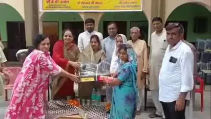 लोहारू: लोहारू में 115 जरूरतमंद महिलाओं को मुफ्त सिलाई मशीनें बांटी गईं, आत्मनिर्भरता की ओर मजबूत कदम