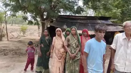 મહેમદાવાદ: શત્રુંડામાં ઉજ્જવલા યોજના હેઠળ મળતા ગેસનાં બોટલ, સગડી જેવી ચીજો નહી મળતા ગ્રામજનોએ કરી રજુઆત #Jansamasya