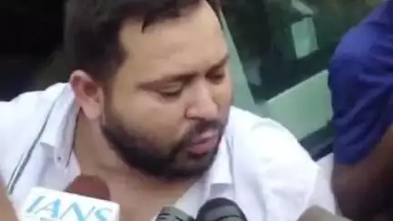 बक्सर: बिहार में बढ़ते अपराध पर तेजस्वी यादव ने कहा- अपराधियों का बोलबाला, मुख्यमंत्री अचेत