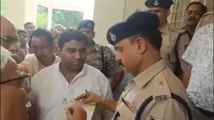 मुरैना नगर: बदरपुरा हत्याकांड: परिजनों ने पड़ोसी पर हत्या का आरोप लगाया, त्यागी समाज ने ASP को सौंपा ज्ञापन