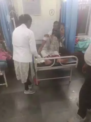 कवर्धा: बोडला के वार्ड नं 10 निवासी 30 वर्षीय महिला ने अज्ञात कारणों से किया जहर सेवन, अस्पताल में भर्ती