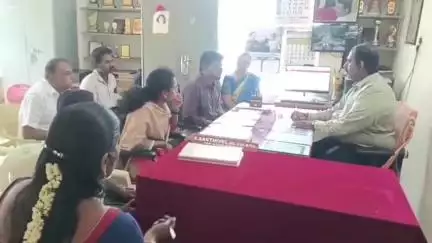 தேன்கனிகோட்டை: உங்களை தேடி உங்கள் ஊரில் திட்டம் தேன்கனிக்கோட்டை வட்டத்தில் மாவட்ட ஆட்சியர்: மருத்துவமனை உள்ளிட்ட இடங்களில் ஆய்வு