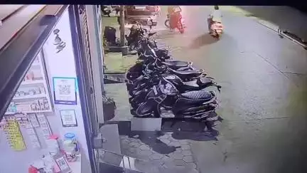 इंदौर: परदेशीपुरा में बदमाशों ने एक बदमाश के घर पर पेट्रोल बम से हमला किया