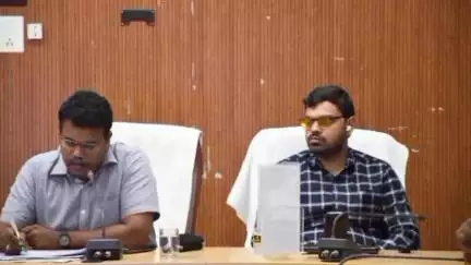 डुमरियागंज: भूमि विवाद से संबंधित प्रकरण थानाध्यक्ष को ना भेजे, IGRS प्रार्थना पत्रों के निस्तारण की समीक्षा बैठक में DM ने दिए निर्देश