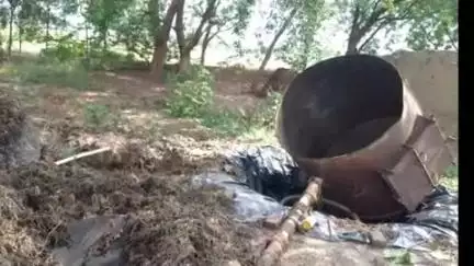 मंझनपुर: पिपरमेंट तेल निकालने के दौरान टैंक फटा, तीन घायल, मंझनपुर जिला अस्पताल ने एक को गंभीर हालत में प्रयागराज भेजा