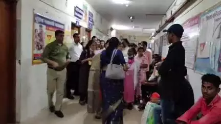 बड़वानी: NHM की मिशन डायरेक्टर ने ज़िला महिला अस्पताल का किया औचक निरीक्षण, 108 की लापरवाही पर कार्रवाई के दिए निर्देश
