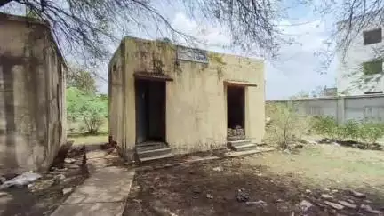 बीना: देखरेख के अभाव में कई वर्षों से बंद पड़ा बीना तहसील परिसर स्थित सार्वजनिक शौचालय, आमजन परेशान #jansamasya