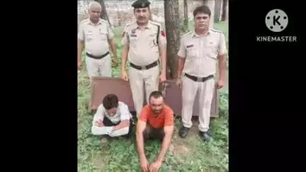 तोशाम: गांव केरू में पुलिस ने तोशाम की बंद फैक्ट्री में चोरी के मामले में 2 आरोपियों को किया गिरफ्तार