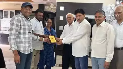 ધનસુરા: વાત્રક આંખની હોસ્પિટલમાં વડાગામના રમેશભાઈના પરિવારે ચક્ષુદાન કર્યું