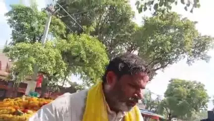 विजयीपुर: विजयीपुर में पीके का पीएम मोदी पर हमला, 'गुजरात में फैक्ट्री की बात, बिहार में अनाज की'