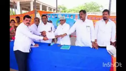 నవాబ్​పేట: చించల్ పేటలో భూభారతిలో పాల్గొని కళ్యాణ లక్ష్మి చెక్కులు పంపిణీ చేసిన ఎమ్మెల్యే కాలే యాదయ్య