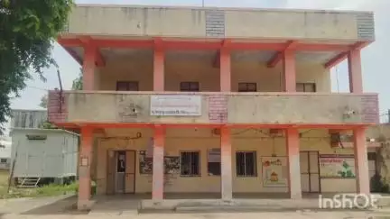 કાલોલ: કાલોલ તાલુકાના વેજલપુર ગ્રામ પંચાયત માં લારી ગલ્લા તેમજ પતરાના કેબિનો ના ભંગારનો જમાવડો