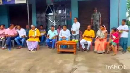 मांडू: नगर परिषद क्षेत्र के वार्ड नंबर 7 में मांडू विधायक ने पेवर ब्लॉक रोड का शिलान्यास किया