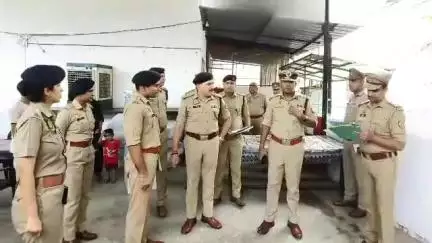 शामली: DIG अभिषेक सिंह ने शामली में पुलिस आरक्षियों के प्रशिक्षण व्यवस्थाओं का किया निरीक्षण